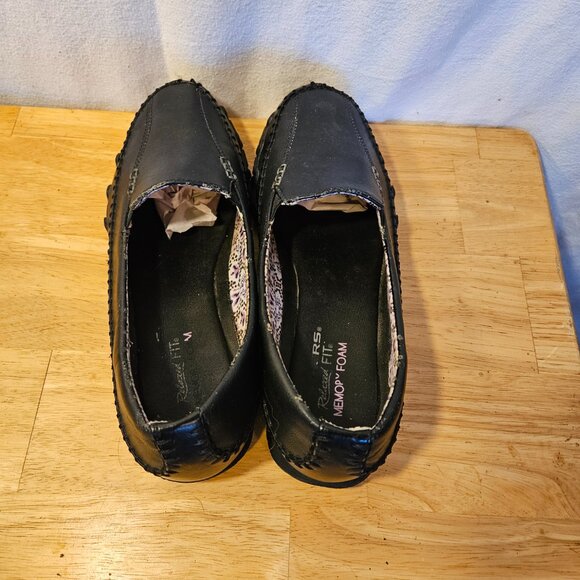 Women's Skechers Relaxed Fit with Memory Foam.  -- ITEM #1954 - Picture 3 of 8